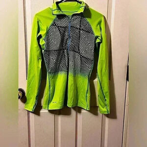 EUC Nike Pro Fitted Quarter Zip Size Small Thumb Holes Green Pattern Pullover